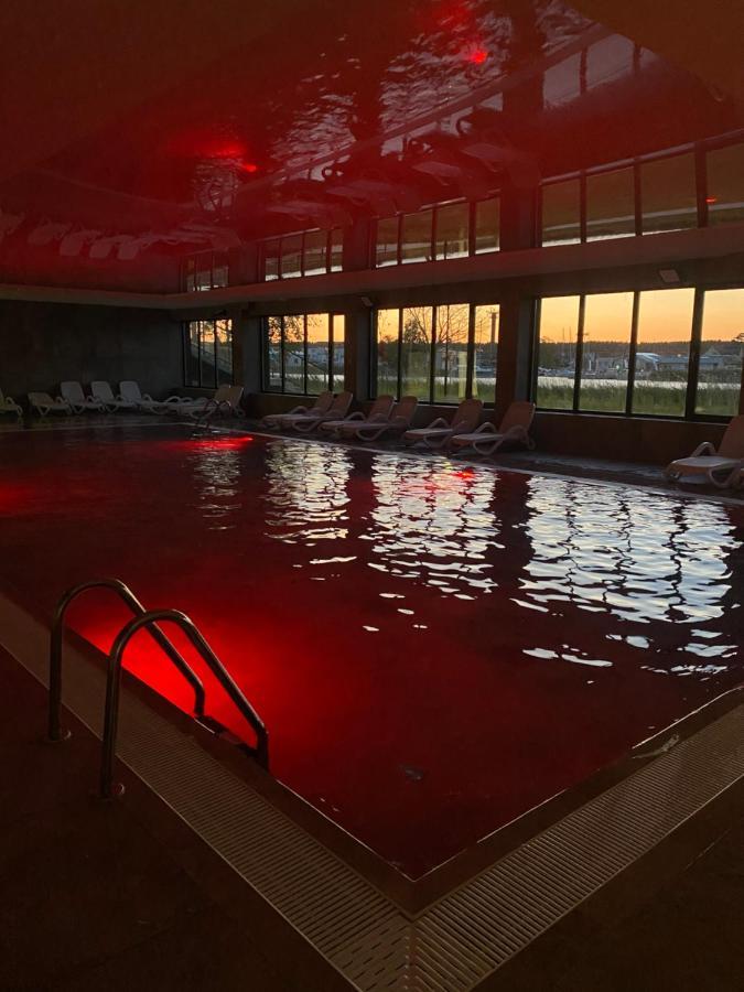 Red Bridge Resort - Apartament & Spa Dziwnów Екстериор снимка