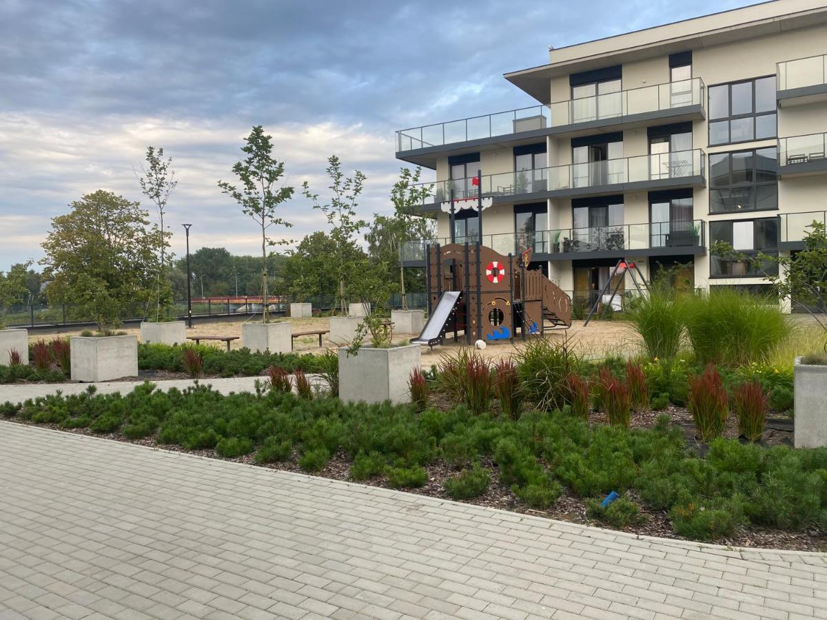 Red Bridge Resort - Apartament & Spa Dziwnów Екстериор снимка