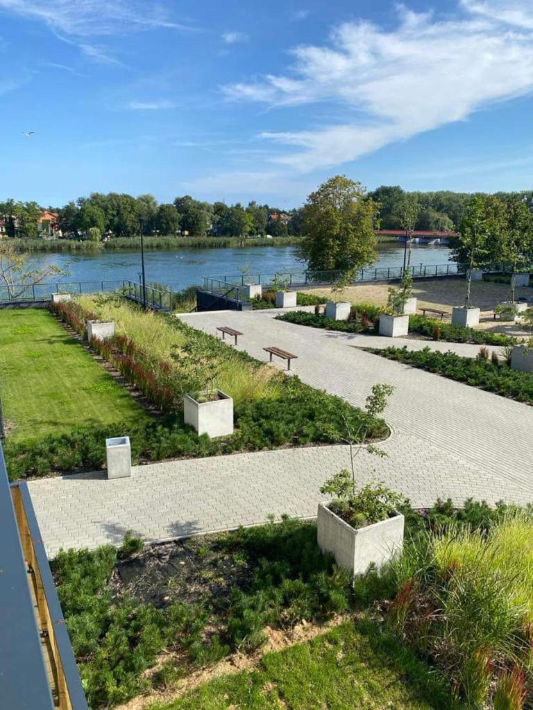 Red Bridge Resort - Apartament & Spa Dziwnów Екстериор снимка